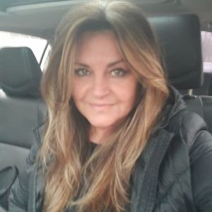 Meet your Posher, Angie